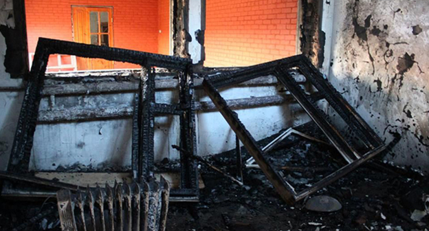 Разрушенный дом, принадлежавший семье предполагаемого боевика в селе Янди Чечни, декабрь 2014 года. Фото: http://media.hrw.org/index.asp?ID=PCHNR&lang=ENG&showEmbargoed=true